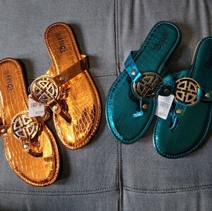 2 pairs of Rouge croc print flip flops